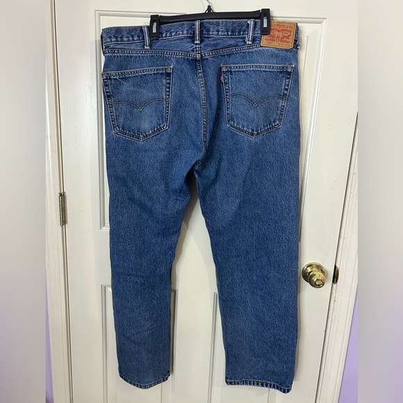 Levi’s 505 Straight Leg Medium Wash Denim Jeans Men’s 40x30 (40x29) - Picture 3 of 10